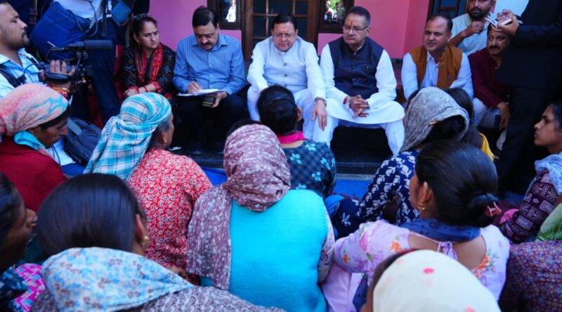 सीएम धामी सहस्त्रधारा पहुंचे, आपदा प्रभावितों से मिले और दीपावली की बधाई दी।
