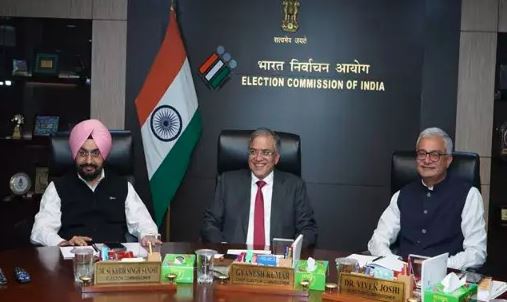 चुनाव आयोग ने मतदाता सूची पुनरीक्षण का दूसरा चरण किया घोषित, विपक्ष ने उठाए सवाल