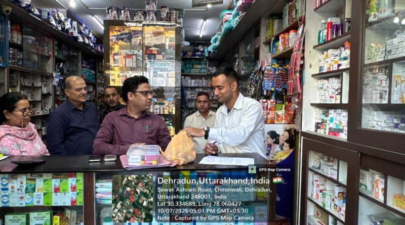 धामी सरकार ने बच्चों के लिए प्रतिबंधित कफ सिरप पर कसी लगाम, मेडिकल स्टोरों से पेडियाट्रिक सिरप जब्त, शिशु अस्पतालों में हुई औचक जांच।