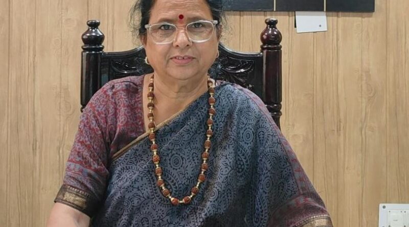 पति के अत्याचार की घटना पर महिला आयोग ने मांगा विस्तृत विवरण।