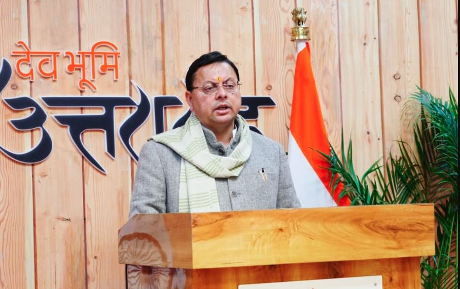 मुख्यमंत्री धामी ने प्रदेशवासियों को गणतंत्र दिवस की शुभकामनाएँ दीं, कहा कि गणतंत्र दिवस हमारे संविधान के निर्माण का महापर्व है।