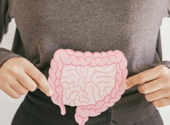 पेट की अनदेखी बन सकती है जानलेवा, तेजी से बढ़ रहा बाउल कैंसर का खतरा