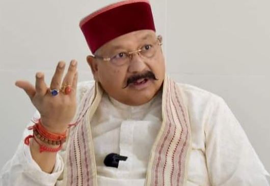 यात्रियों की सुगम, सुखद, सुरक्षित यात्रा के लिए तैयार है सरकार- महाराज