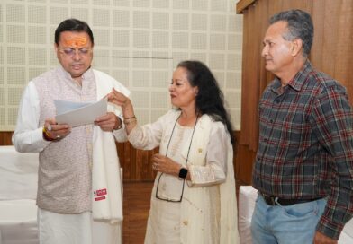 मुख्यमंत्री पुष्कर सिंह धामी ने मुख्य सेवक सदन में जनसुनवाई कर लोगों की समस्याएं सुनीं।