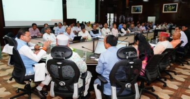 सीएम घोषणाओं के समयबद्ध क्रियान्वयन के लिए मुख्यमंत्री धामी ने अधिकारियों को दिये निर्देश।