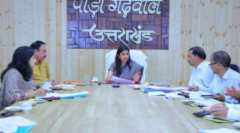 SIR एवं जनगणना कार्यों को लेकर जिलाधिकारी ने समयबद्ध और पारदर्शी क्रियान्वयन के दिए निर्देश