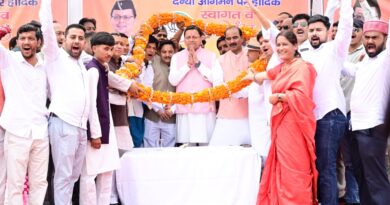 मुख्यमंत्री पुष्कर सिंह धामी ने दन्या में जनसभा को किया संबोधित, क्षेत्र के विकास की कई महत्वपूर्ण घोषणाएं