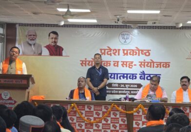 कार्यकर्ताओं की क्षमता, अनुभव और समर्पण से भाजपा अजेय बनी है : सीएम धामी