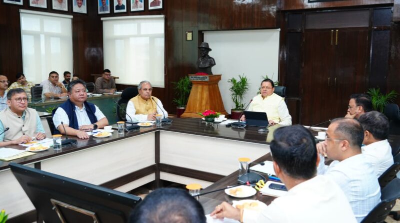 सीएम धामी के सख्त निर्देश: CM हेल्पलाइन-1905 की हर शिकायत का समयबद्ध निस्तारण करें अधिकारी