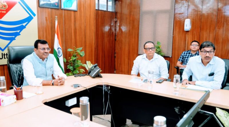 उत्तराखंड के ग्रोथ सेंटर्स को मिलेगा नया प्रोत्साहन, मुख्य सचिव आनंद बर्द्धन ने दिए मार्केट लिंक, कोल्ड स्टोरेज और GI टैगिंग के निर्देश