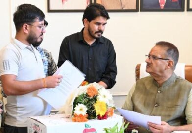 जनसुनवाई में कृषि मंत्री गणेश जोशी ने सुनीं लोगों की समस्याएं, युवा किसान की सफलता को बताया प्रेरणादायक