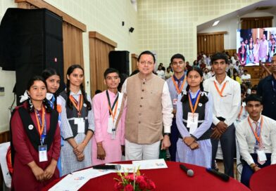 मुख्यमंत्री युवा विद्यार्थी मंथन कार्यक्रम में 140 चयनित छात्र-छात्राओं से मुख्यमंत्री धामी ने किया संवाद