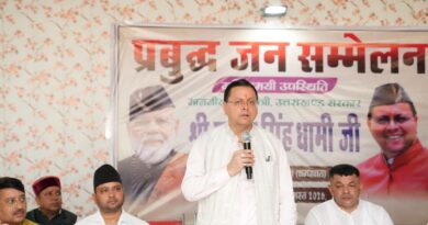 बनबसा में प्रबुद्धजनों से मिले सीएम धामी, विकास योजनाओं और ‘आदर्श उत्तराखंड’ पर की चर्चा