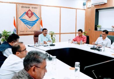 मुख्य सचिव ने जिलाधिकारियों के साथ वीडियो कॉन्फ्रेंसिंग के माध्यम से की समीक्षा बैठक, सरकारी परिसंपत्तियों की अनिवार्य मैपिंग और जियोफेंसिंग के दिए निर्देश