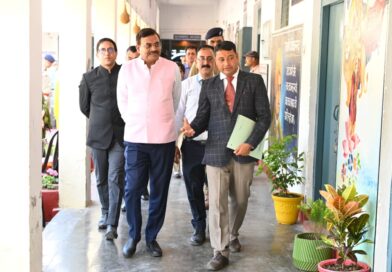 मुख्य सचिव आनंद बर्द्धन ने ‘सर्वशक्ति सी.एल.एफ. तुल्याड़ा’ के ग्राम मल्ली स्थित कलेक्शन सेंटर का किया उद्घाटन : समूह की महिलाओं के आत्मनिर्भरता प्रयासों को सराहा