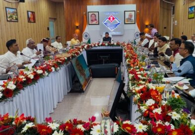 भारत-नेपाल अंतरराष्ट्रीय सीमा से सटे बनबसा में धामी कैबिनेट की बैठक, शासन को सीमांत क्षेत्रों तक ले जाने की नई पहल