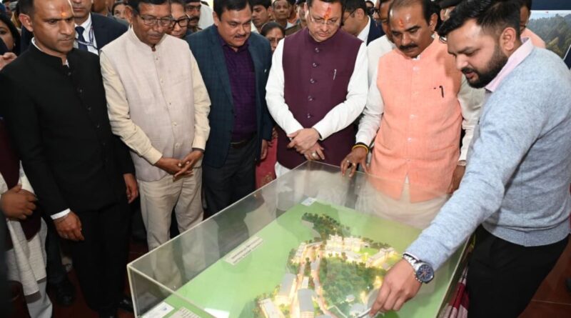 मुख्यमंत्री धामी ने किया पिथौरागढ़ मेडिकल कॉलेज का स्थलीय निरीक्षण